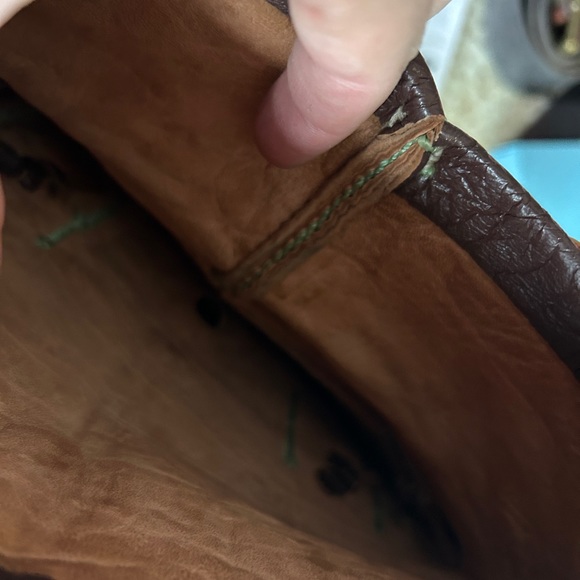 Moroccan cross body bag w/green embroidery - Picture 5 of 5